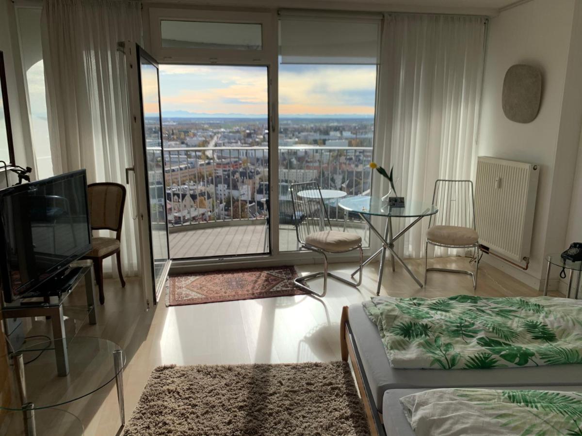 Appartment im Hotelturm Augsburg Buitenkant foto