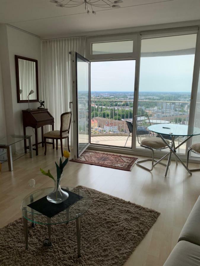 Appartment im Hotelturm Augsburg Buitenkant foto