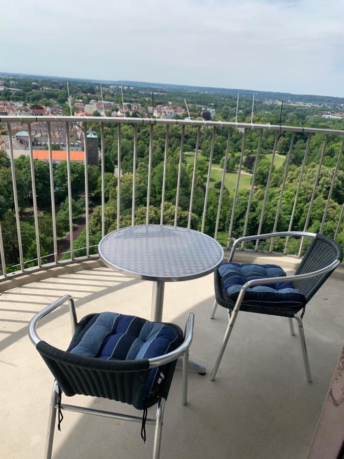 Appartment im Hotelturm Augsburg Buitenkant foto